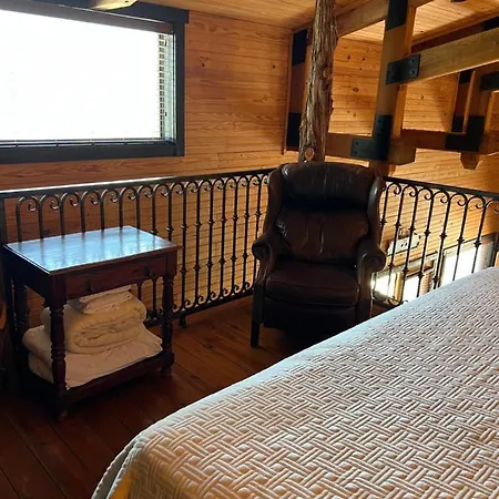 Hideout On The Horseshoe Hotel Canyon Lake Exterior foto