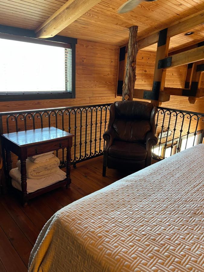 Hotel Hideout On The Horseshoe 3*