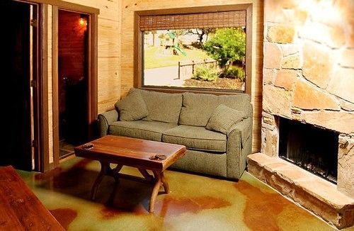 Hideout On The Horseshoe Hotel